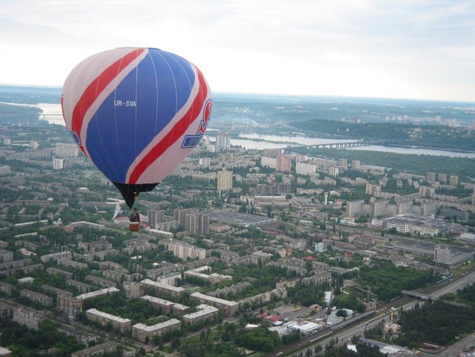 Воздушный шар тюмень. Воздушный шар Тюмень полет. Воздушный шар Липецк полет. Полёты на шаре Липецк. Воздушные шары над Липецком.